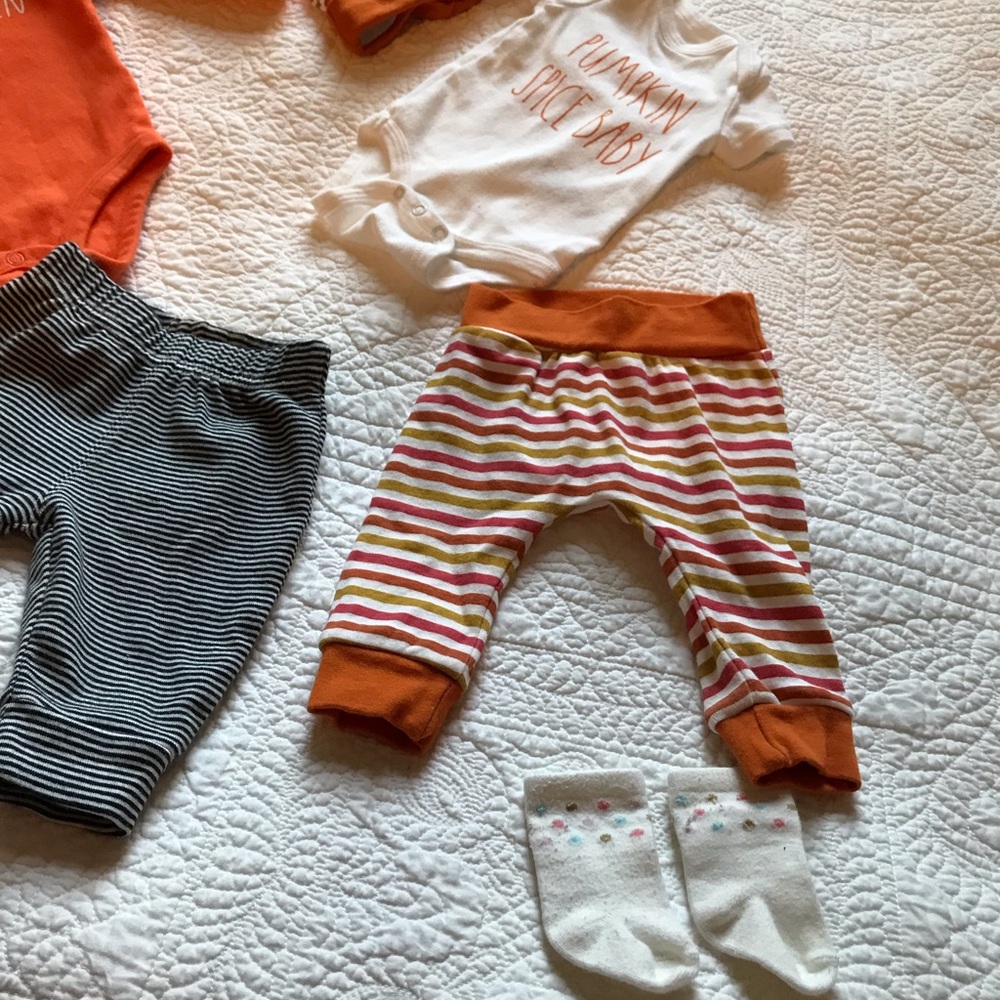 Lot of 3 baby fall outfits 0-6 months - Picture 3 of 7